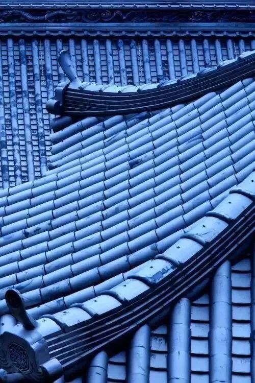 雨落青青瓦上时,不小心便会遇见一个遥远的中国.