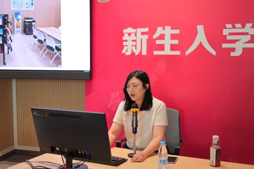 李妍.JPG 图片