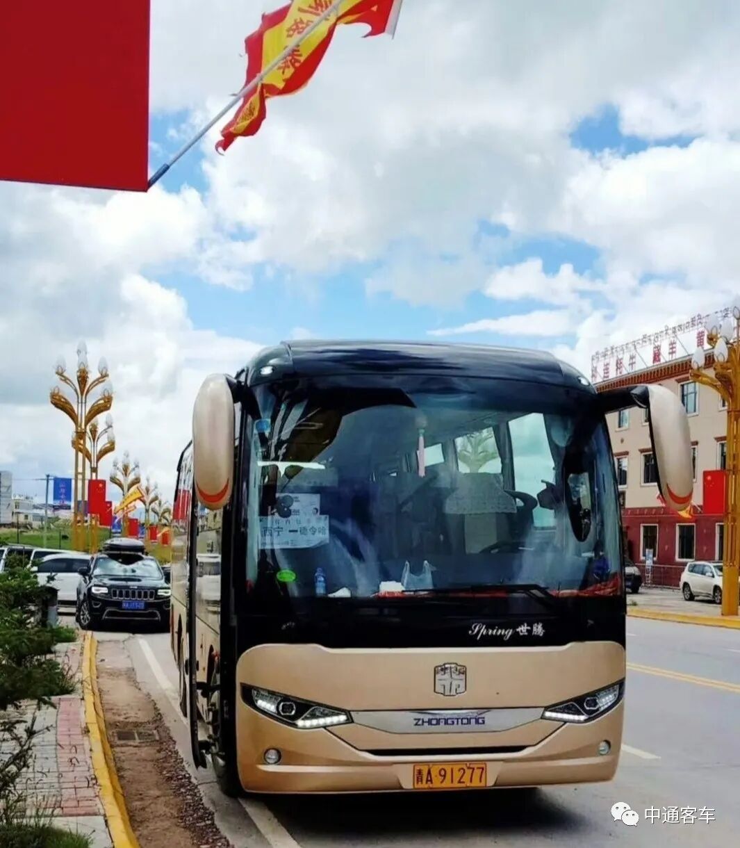天河玉塞生态舒享批量中通世腾旅游客车再赴青海
