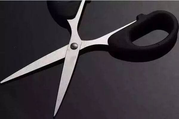 床头放3样东西能辟邪_床头可以放什么辟邪_床头能放什么东西