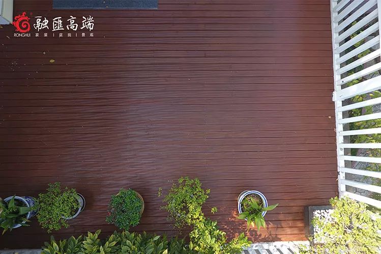 得高木地板怎么樣|產(chǎn)品百科 | 戶(hù)外庭院防腐木地板應該如何保養？