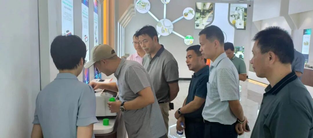 荔城区人大副主任曾向阳一行调研我司科技投入和创新情况