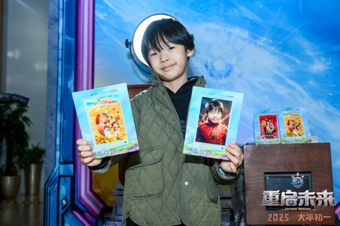 電影節圈粉神器！智拍鴨AI拍照機再登央視，記者直呼“文旅產業福音”！(圖5)