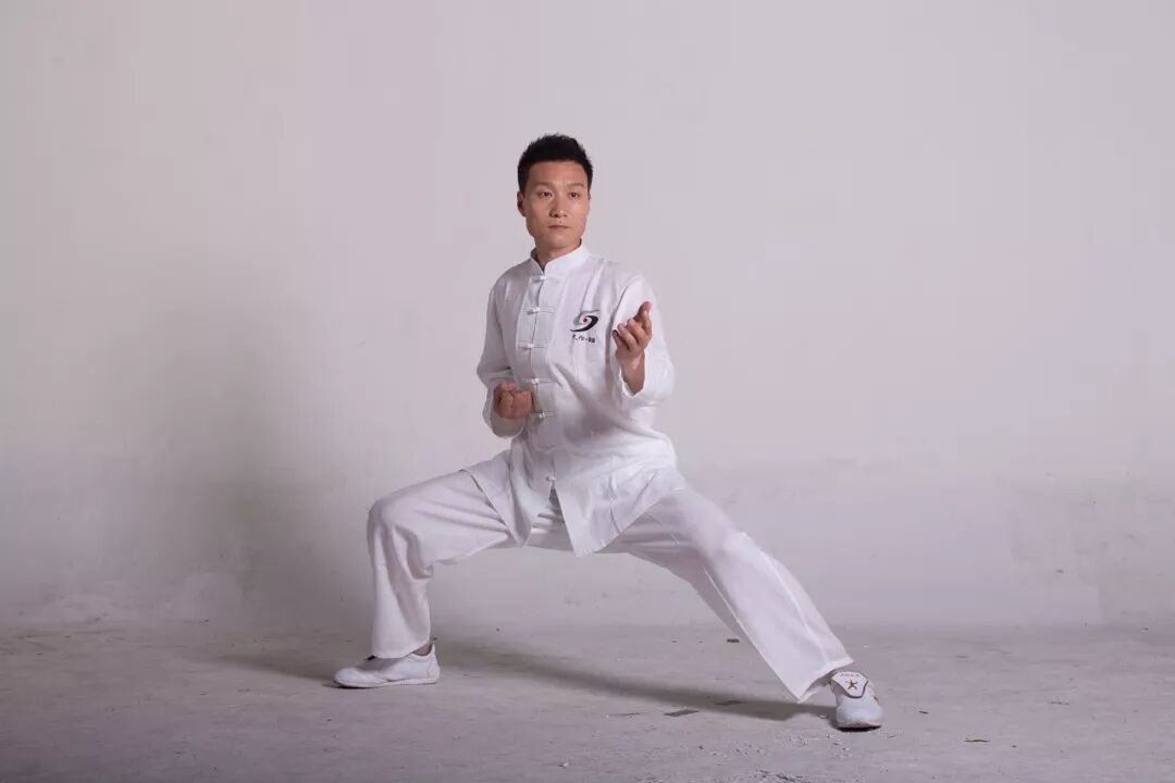 太极养生男士篇 附 九岁小美女打太极 沉稳大气 好苗子 城市生活 微信公众号文章阅读 Wemp