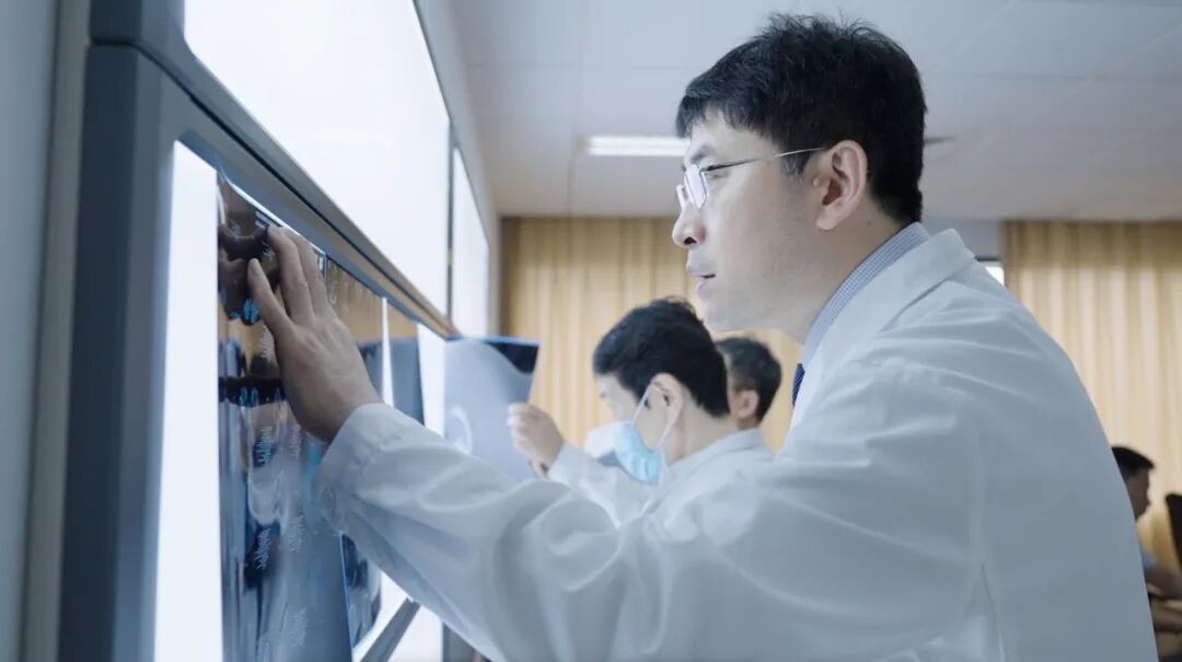 ▲天坛医院副院长王伊龙 图/受访者提供