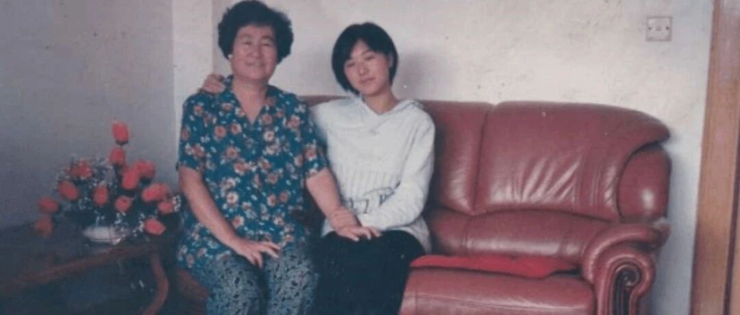 筹款7万送女儿留学，17年杳无音信，父母去世她依然不回家……