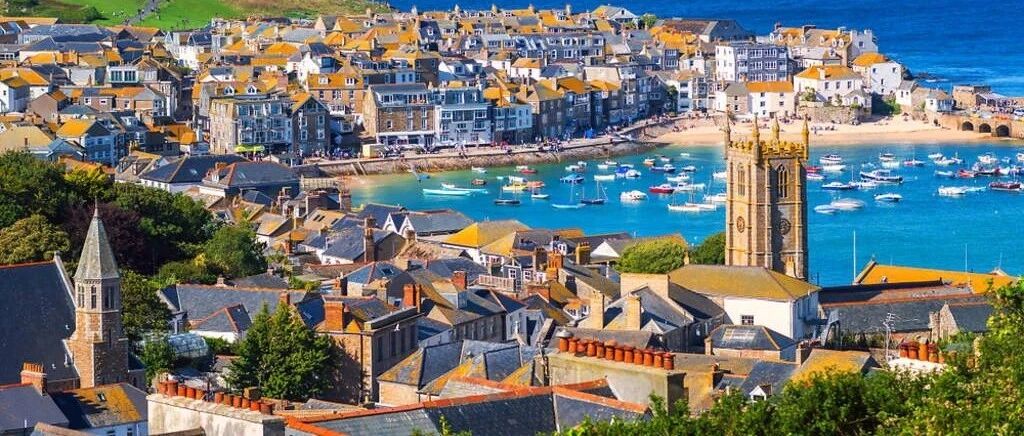 境内游合法开放!避开人流，忘记疫情，和家人来这十个绝美滨海小镇看看!