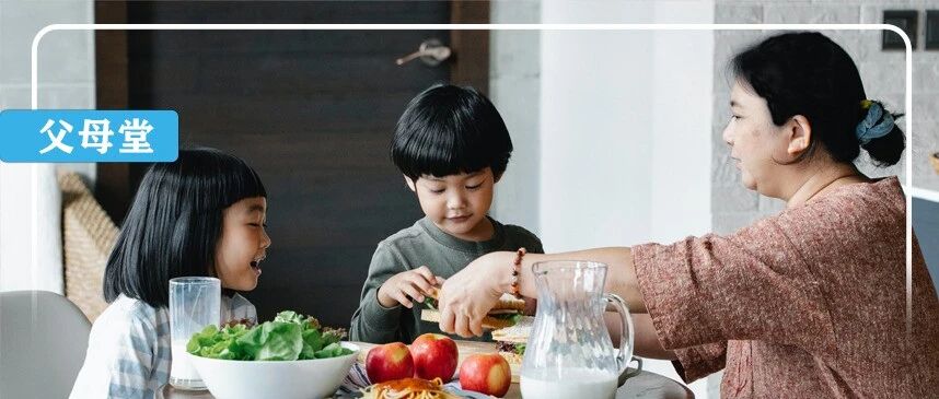 每天吃晚饭时这样跟孩子聊“废话”，能解决80%的亲子问题