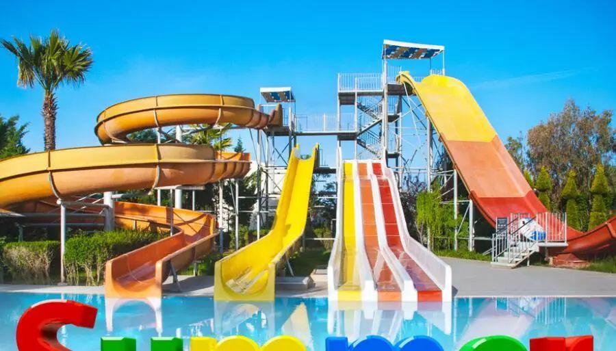 水上乐园,不一样的泼水节"渔岛之眼"摩天轮最乘船驶入,微风徐徐,美好