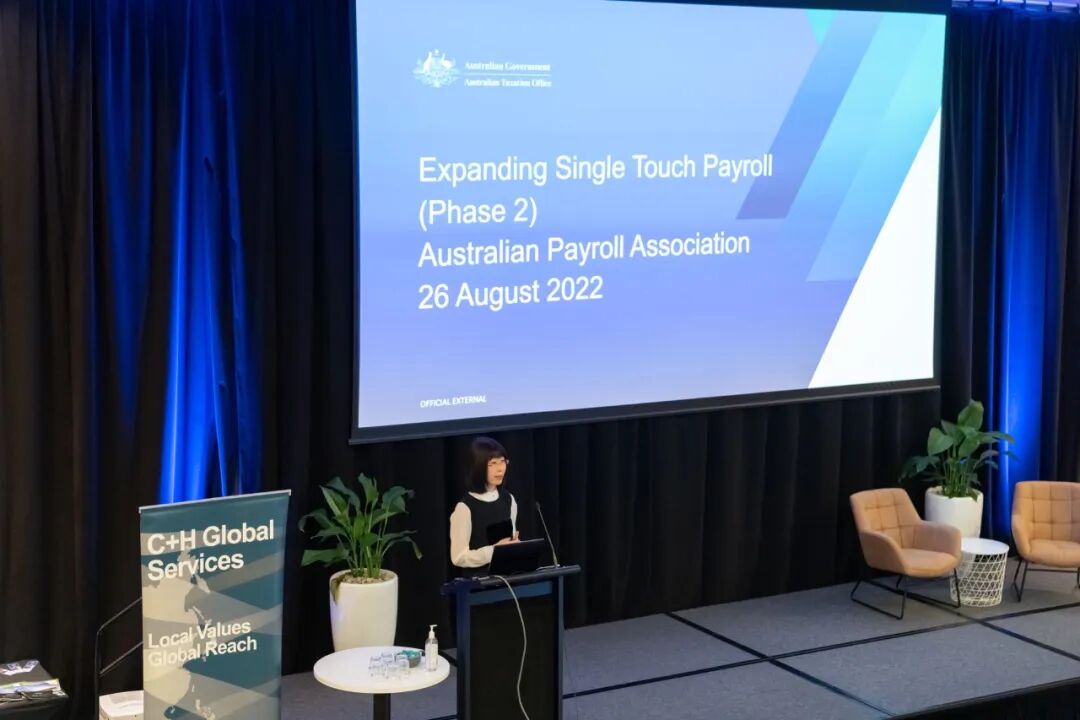 %name 新财年政策变化线下大型活动成功举办