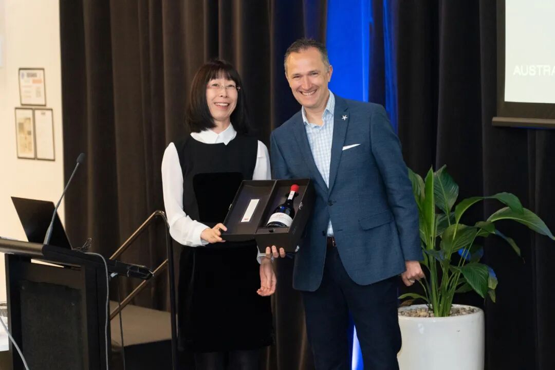 %name 新财年政策变化线下大型活动成功举办