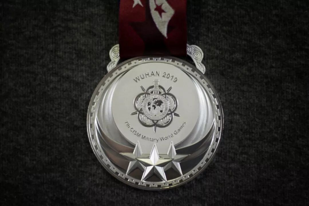 武汉军运会奖牌,奖杯正式亮相