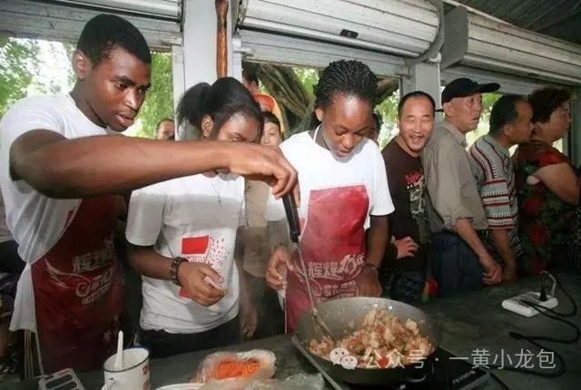 黑人会黑化中国吗_中国会黑人化吗_中国黑人化问题