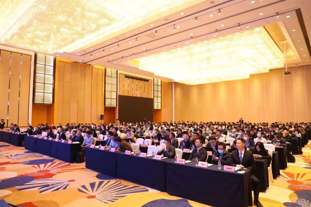 大灣區(qū)數(shù)據(jù)中心冷卻技術(shù)與系統(tǒng)設(shè)計(jì)高峰論壇在廣州隆重召開