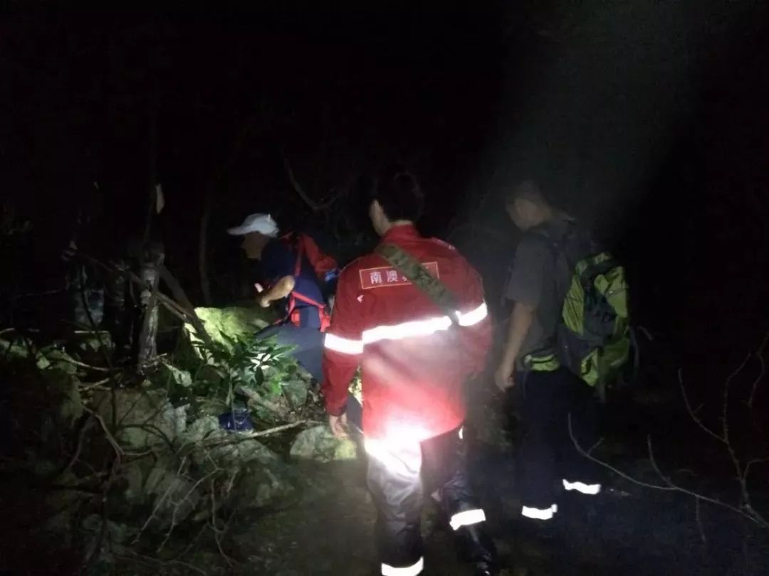 一男子在深圳失足墜崖，現場遺留手機，搜救10小時後…令人嘆惋 科技 第12張