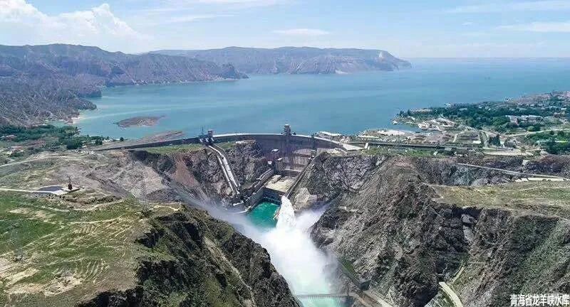 水库按其所在位置和形成条件,通常分为山谷水库,平原水库和地下水库