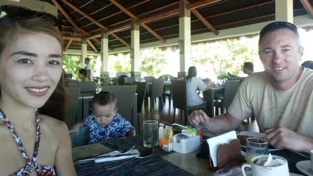 新西兰这种签证拒签比率飙升，已引起抗议者示威…