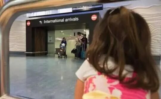 澳洲突然大幅提高父母团聚移民门槛！新西兰是否会效仿？其实，移民部长曾这样说过…