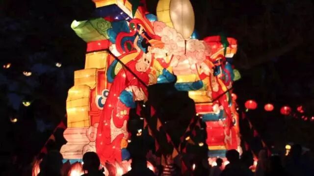 就在今天！百伦留学移民为您送上万众期待的奥克兰元宵灯会全攻略！