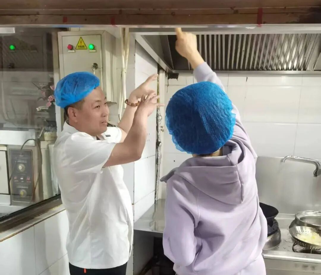 _餐饮油烟环保督察简报_检查餐饮油烟整治