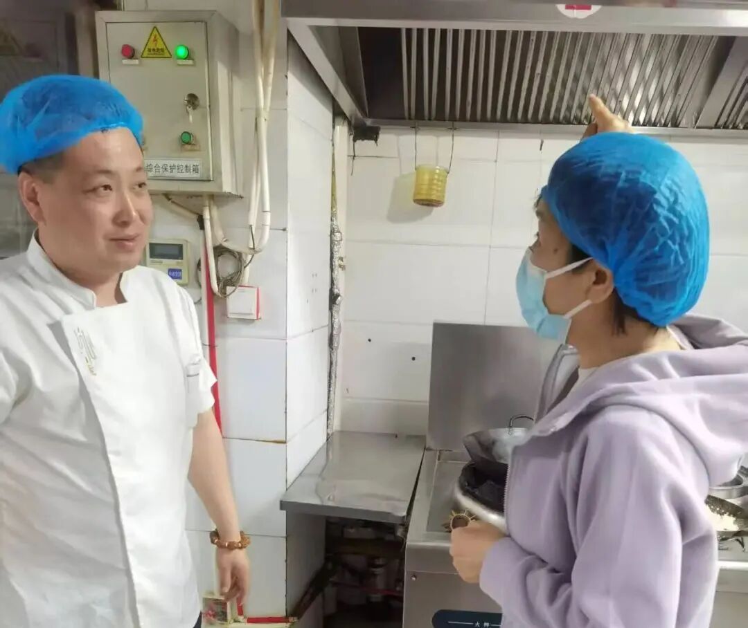 餐饮油烟环保督察简报_检查餐饮油烟整治_