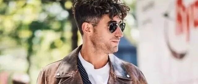 一件经典的皮夹克，型男们是这样搭配的