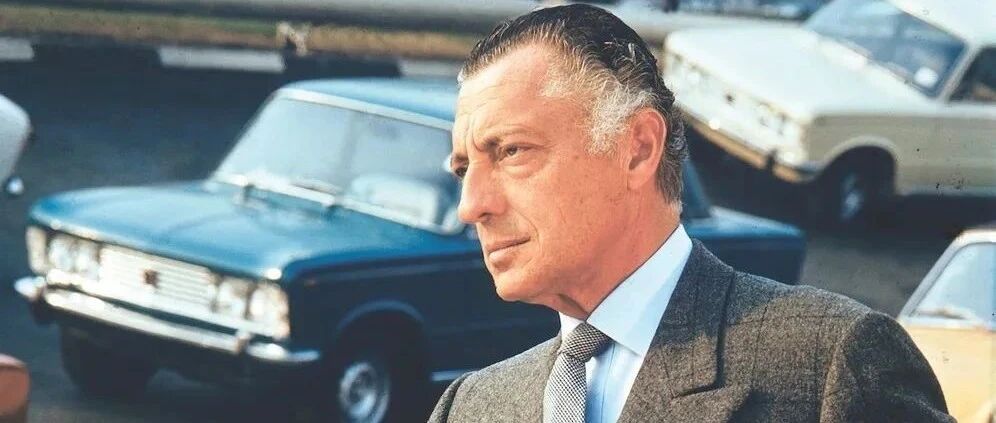 意大利最牛豪门家族：老掌门还是最会穿衣男人…