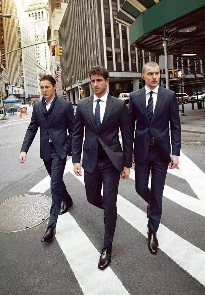 恋爱时髦靠女友,婚后时髦靠老婆!