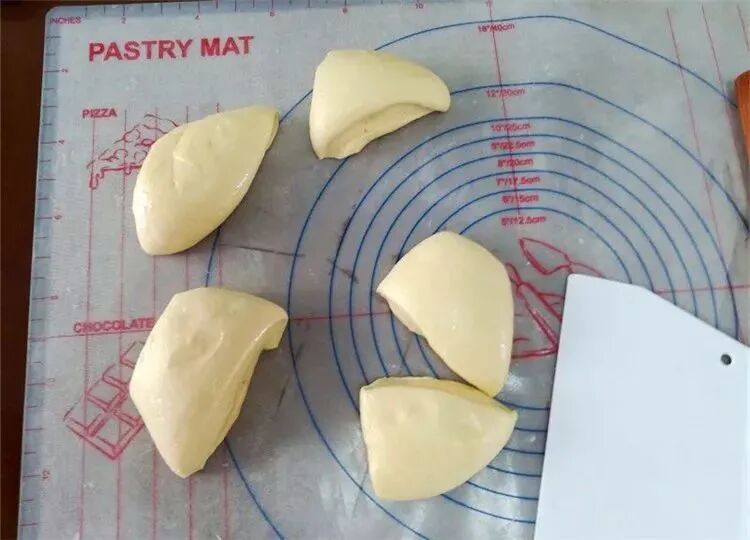 私房蛋糕店新宠 | 柔软细腻的北海道巨蛋面包，好似蛋糕，却是面包~