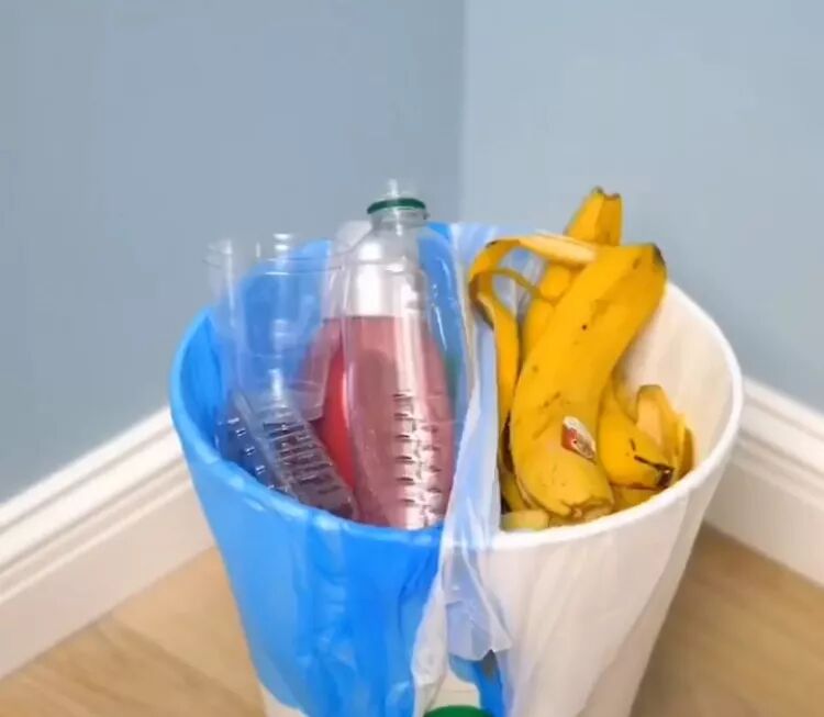 垃圾桶的回收标志怎么画_垃圾桶桶身标志_不可回收垃圾桶的标志图片