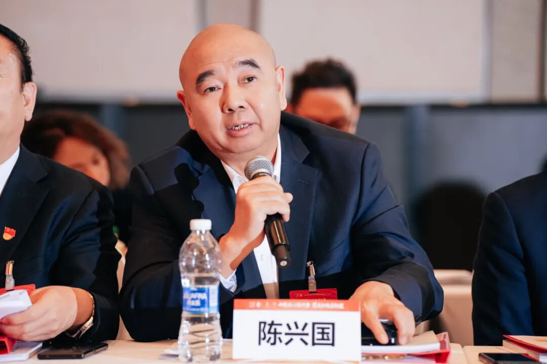 【会务动态】浙江省四川商会会长何勇参加川商商会会长大会并作交流发言