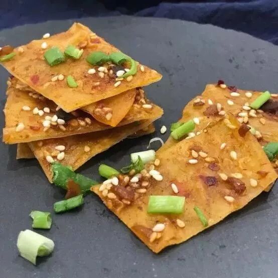 自制薄而香脆诱人酱香饼|再也不用排队买了