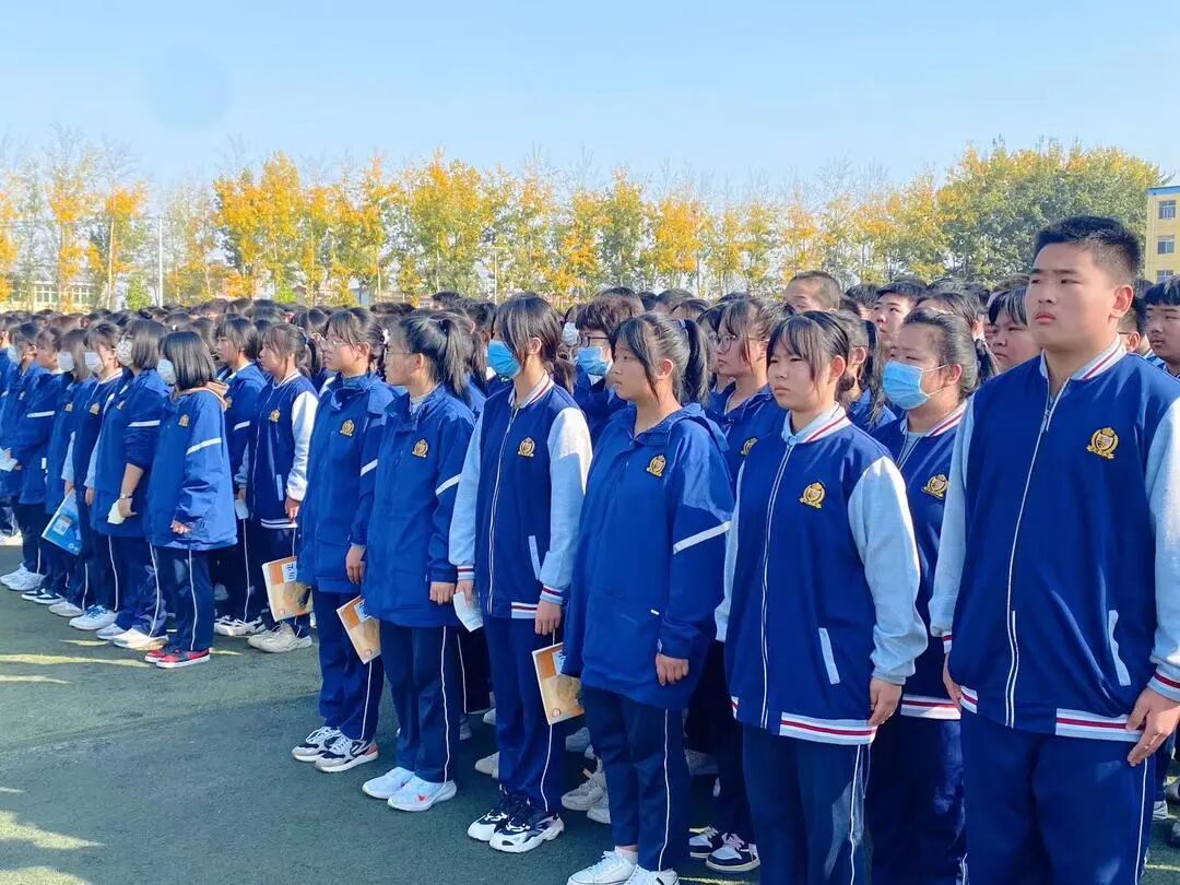 【校园动态】殷殷嘱托牢记心上,漫漫征程已在足下——记波峰中学主题