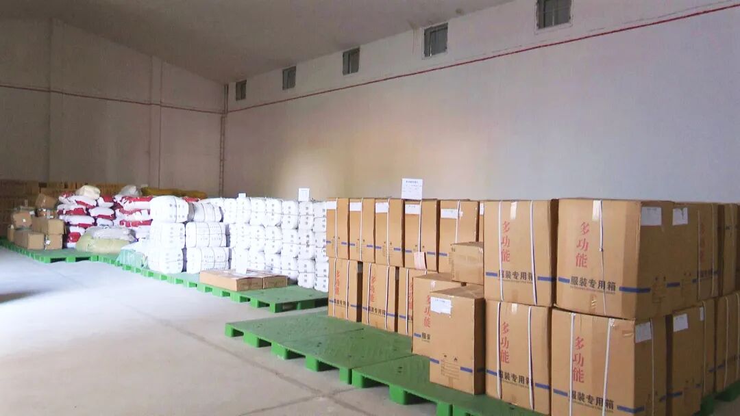 南雄:应急救灾物资前置 筑牢基层应急保障防线