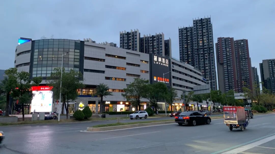 黄埔龙狮璟珑府8月加推168㎡四房大平层