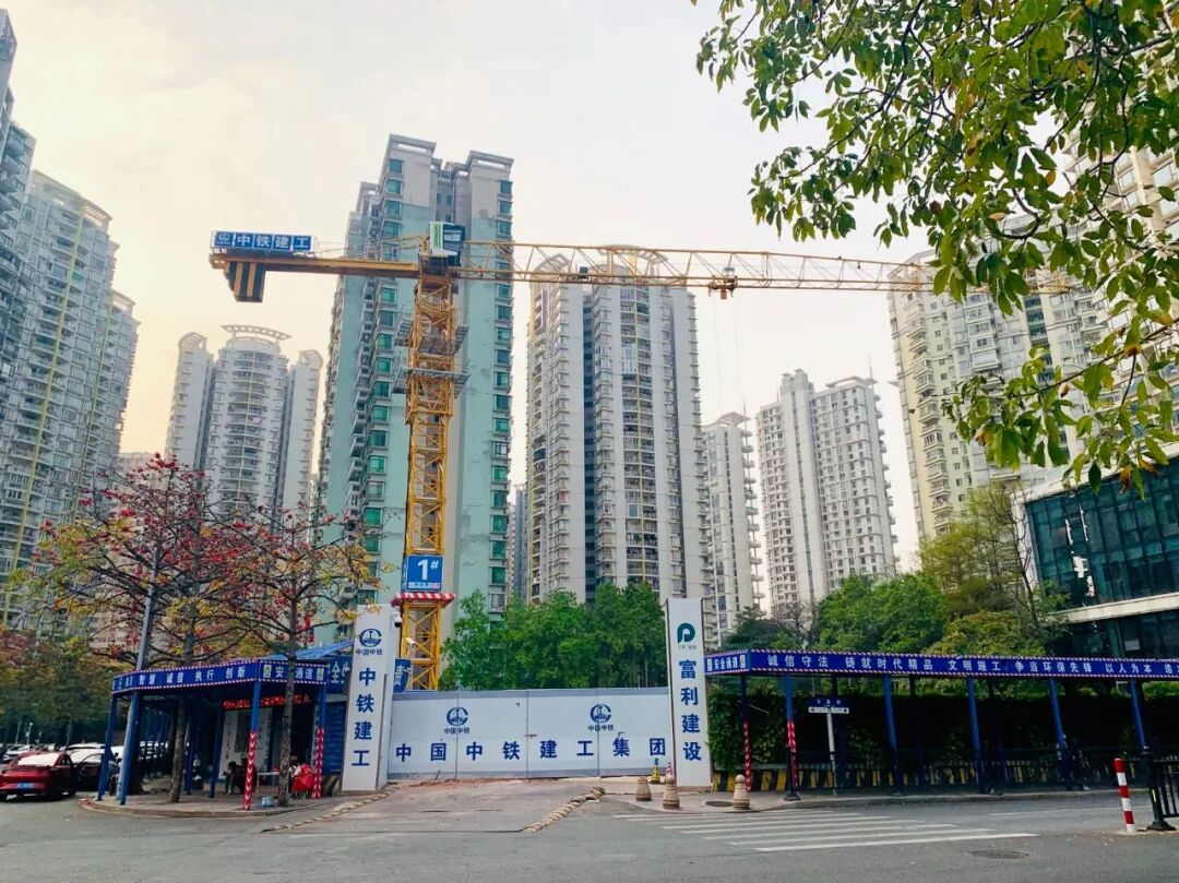 广州海珠滨江东全新盘【保利阅江台】吹风价12万/㎡！