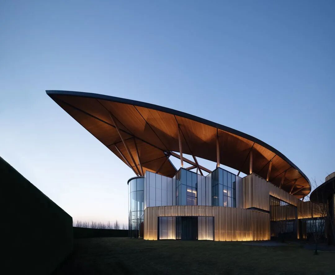 银川·建发·南泊湾one-center_金瓦奖官网