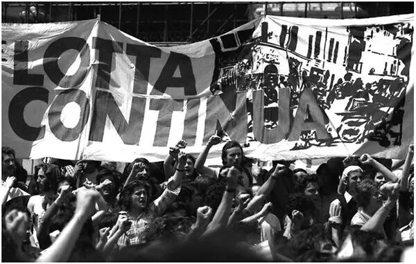 In memory of Guattari - The ultra-symbolization and degenerating of desire.