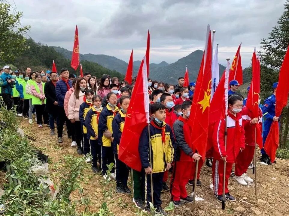 铜仁市开展2021年“我为家乡捐棵树·同心共建春晖林”活动