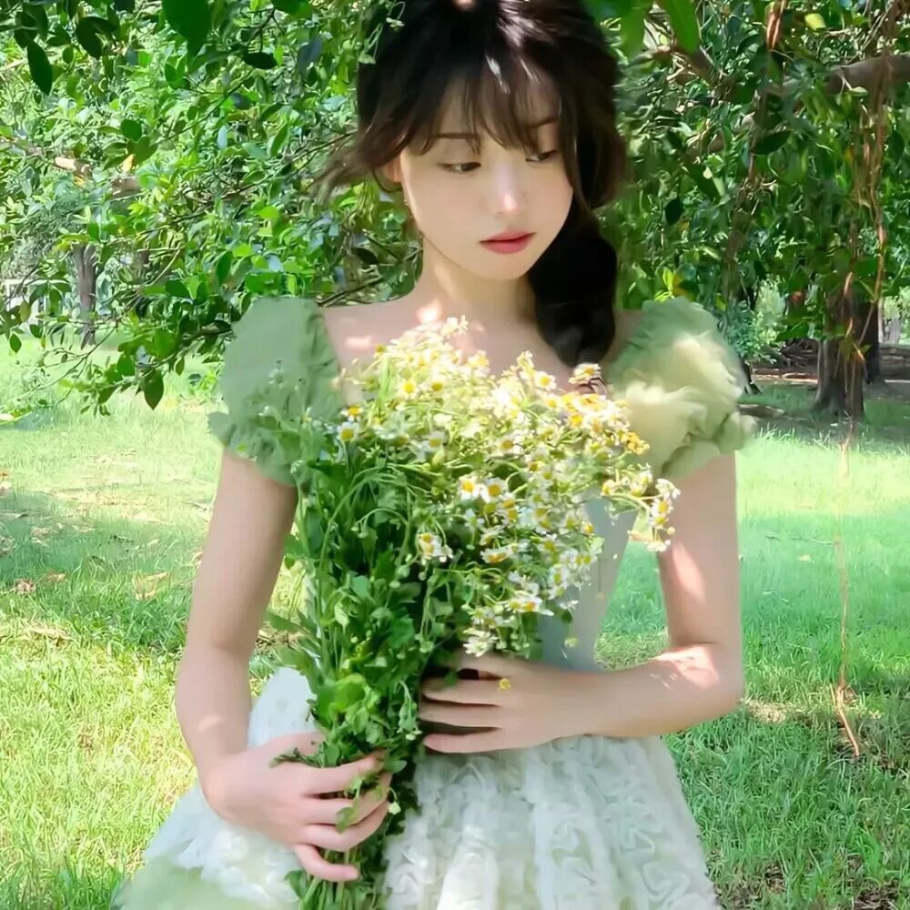 春天小清新鲜花女生头像