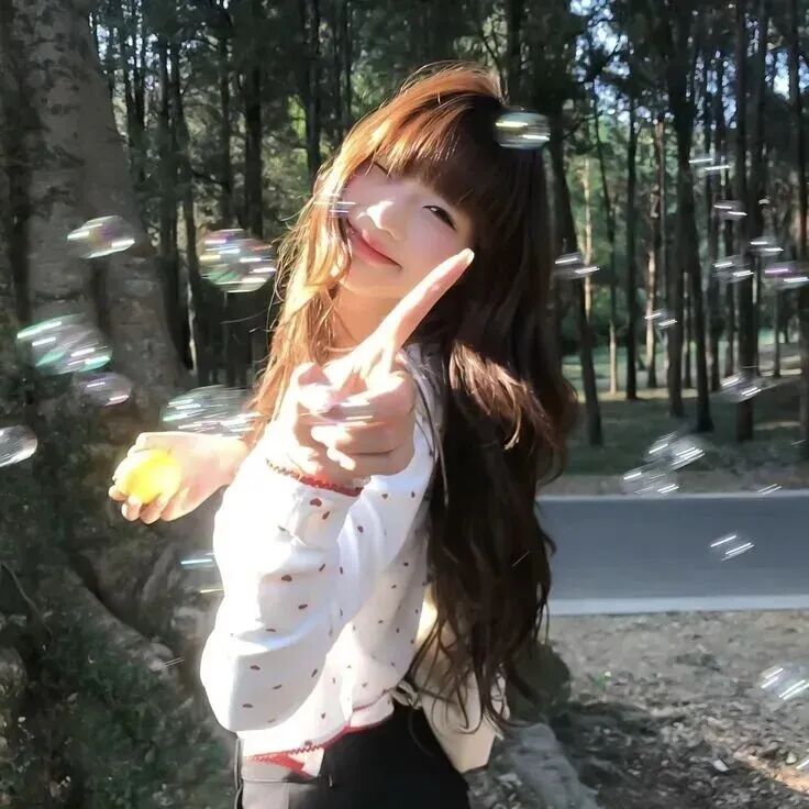 泡泡清冷女生头像