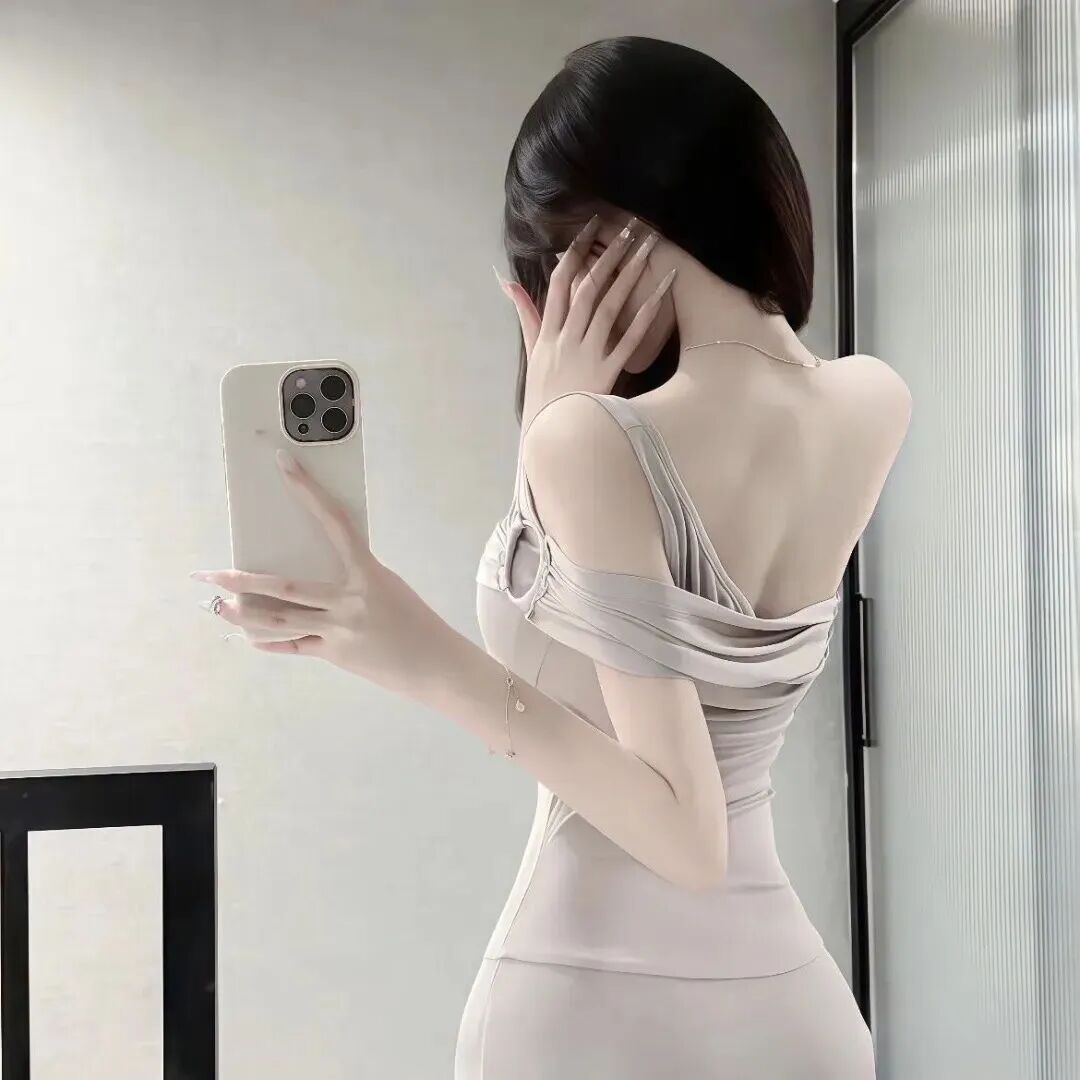 自拍手机纯欲背影不露脸女生头像