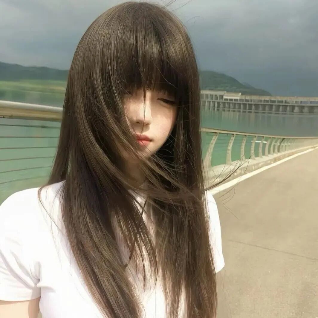 海边小众女生头像