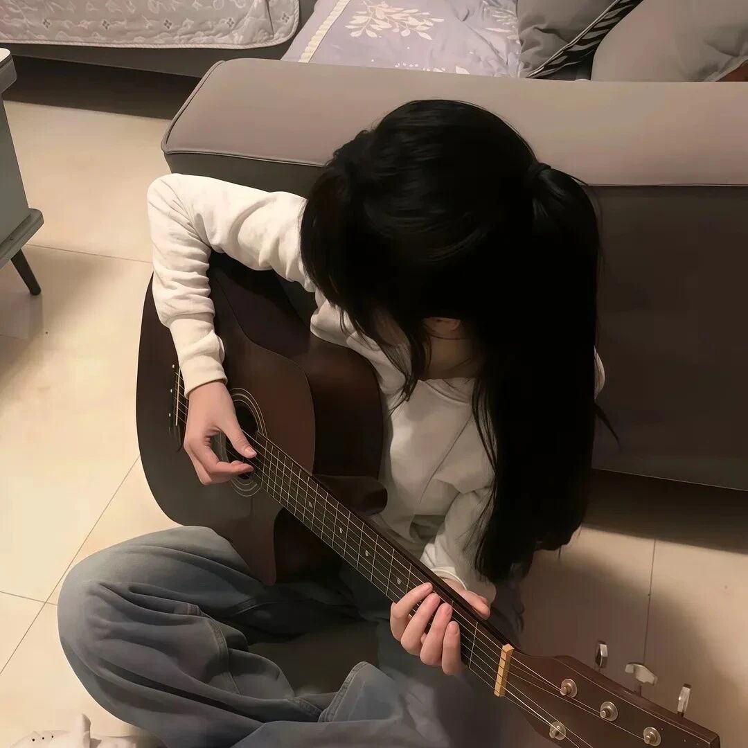 吉他清冷女生头像