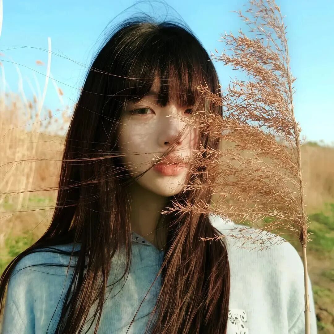 自由感女生头像