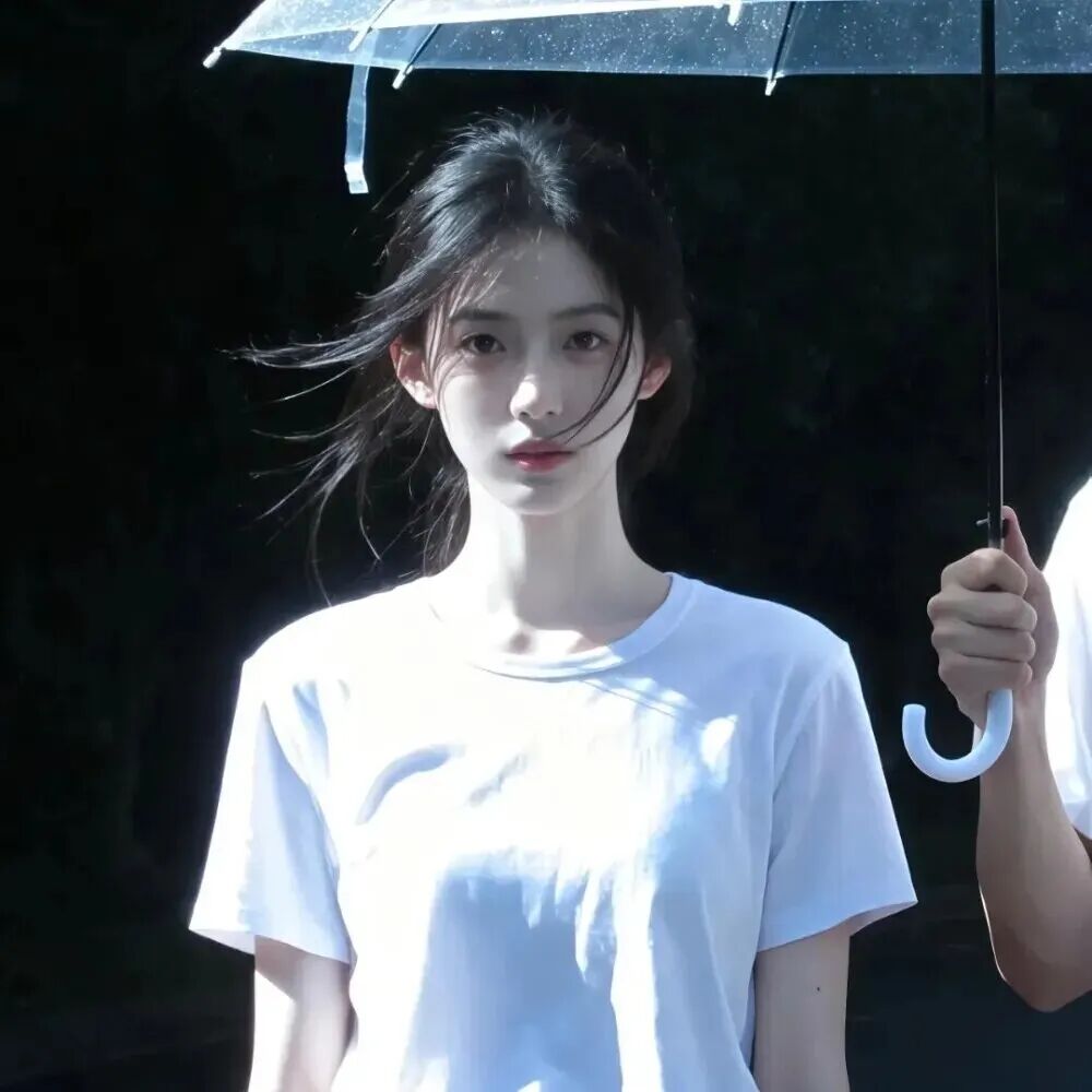 jyiweizainishenpandayun撑伞真人情侣头像