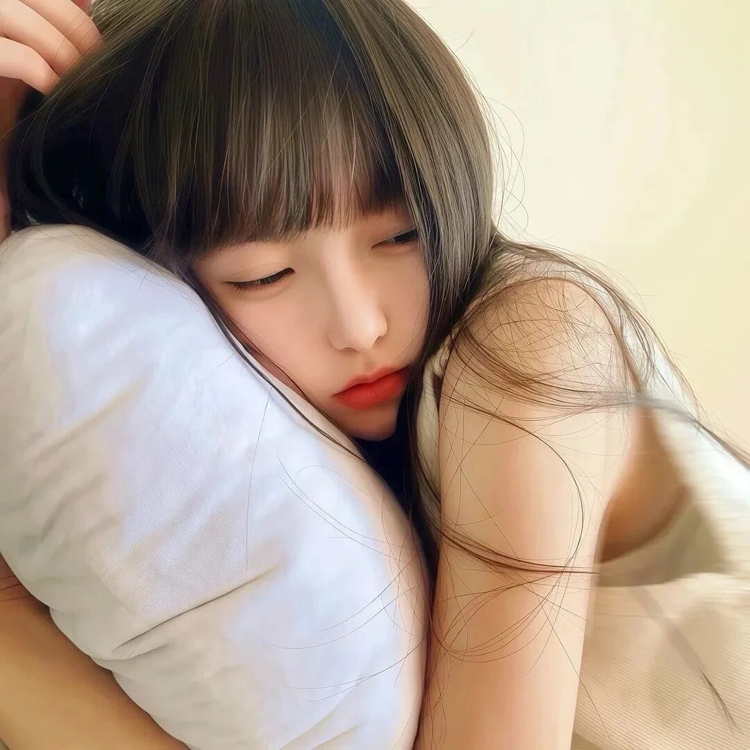 躺着温柔女生头像