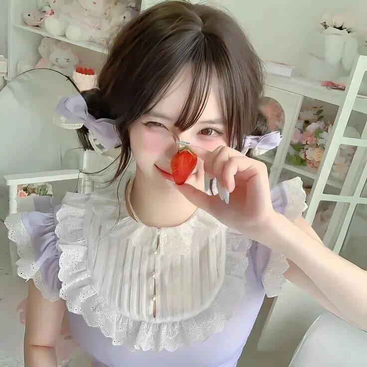 草莓少萝女生头像
