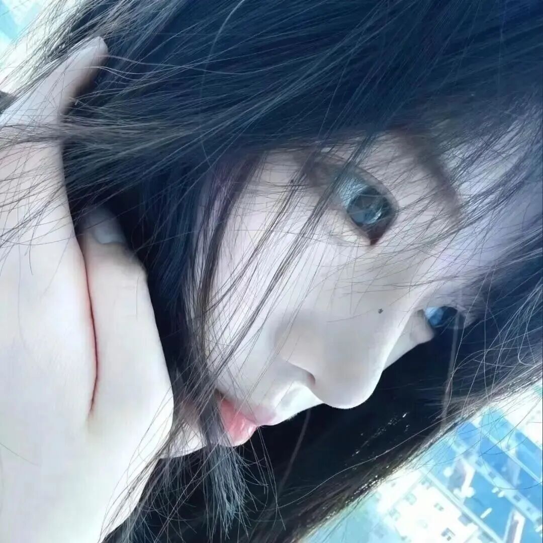 小众侧脸女生头像