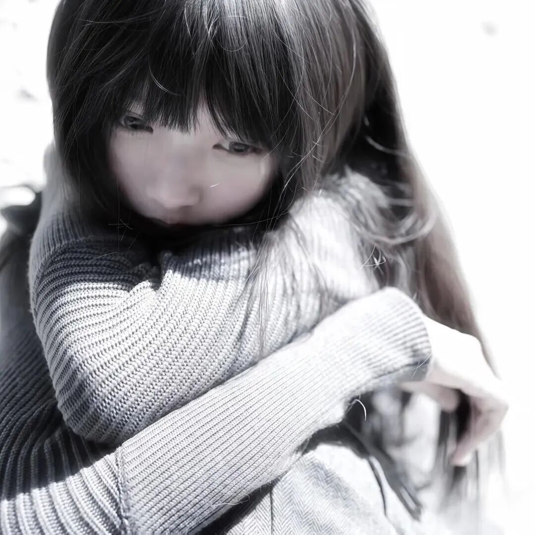 清冷女生头像